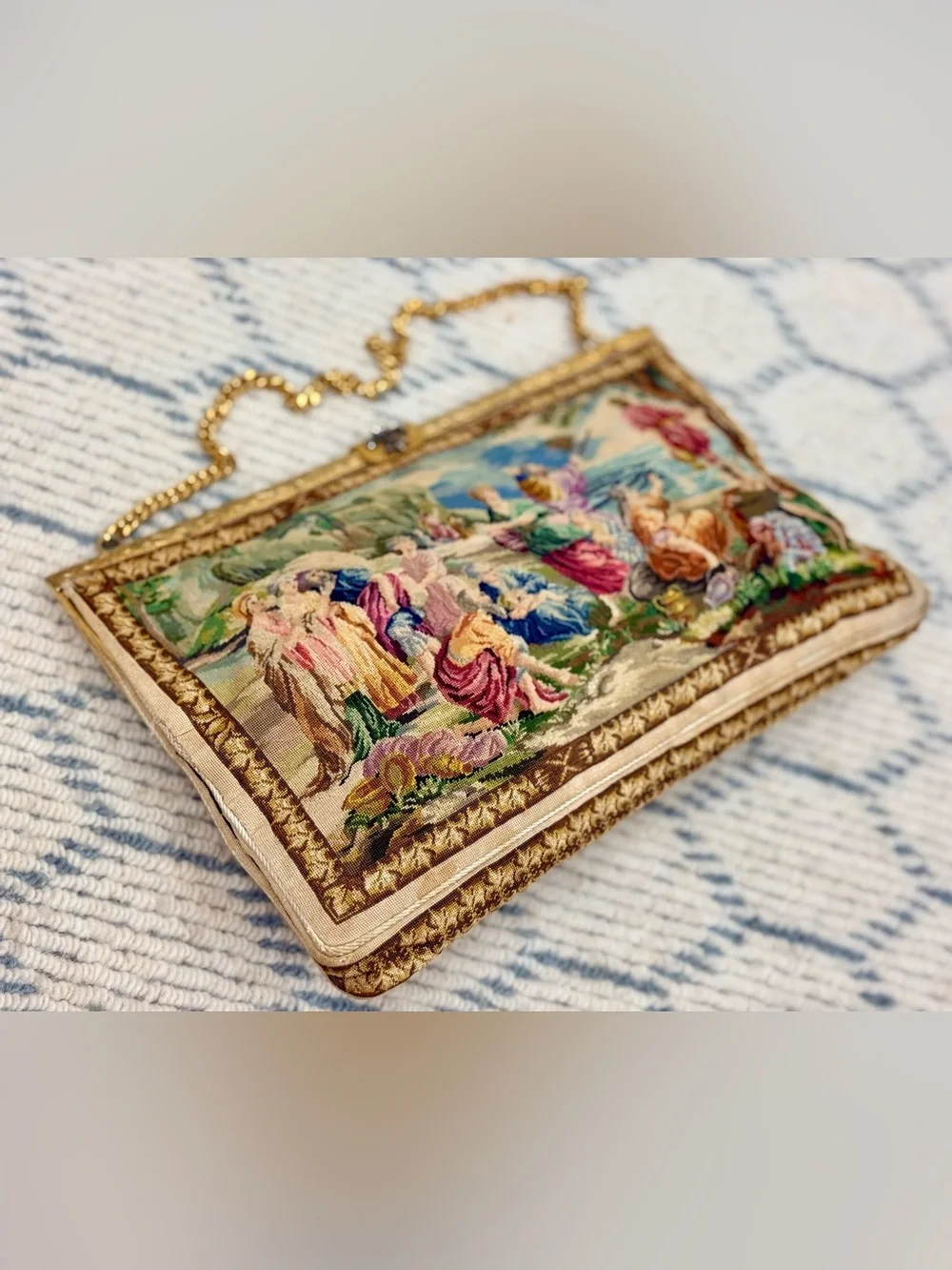 1930’s Vintage Scenic Tapestry Rhinestone Fleur-de-Lis-Clasp Coquette Handbag - Picture 3 of 16